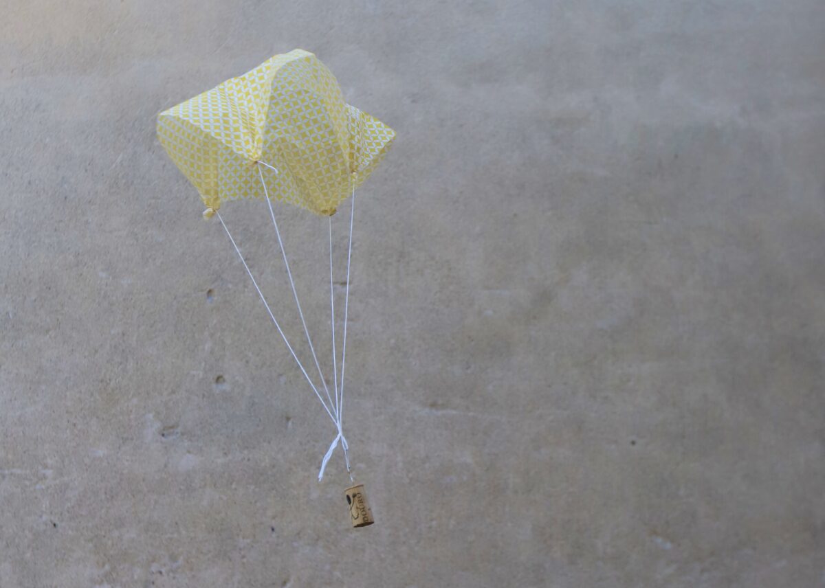 Heissluftballon oder Fallschirm